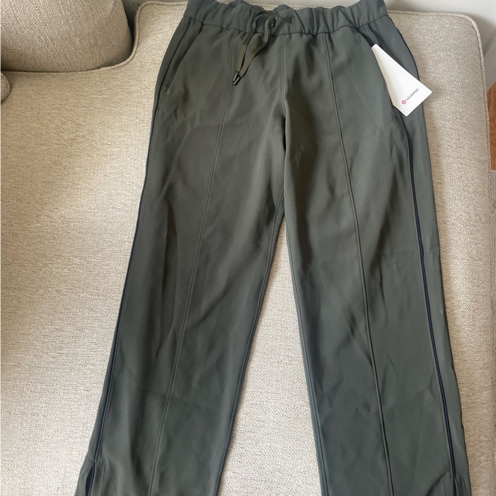 Lightweight lululemon pants